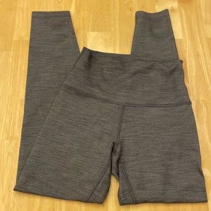 Lululemon size 4 aligns